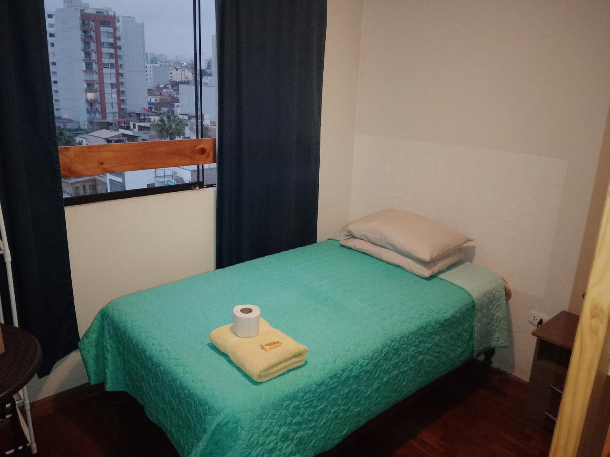 Blue Coast Lima Private Rooms Eksteriør bilde
